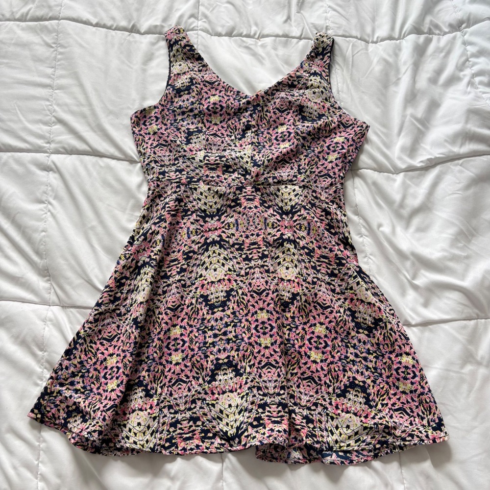 One Clothing Fit & Flare Mini Dress Large Pink Navy Abstract Geometric Retro Y2K